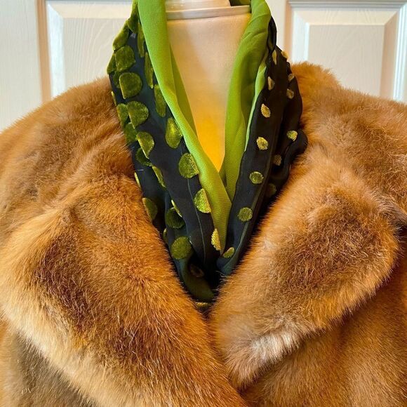 VINTAGE FAWN MINK FAUX FUR COAT BY MINCARA STYLED BY RUSSEL TAYLOR - Picture 4 of 11